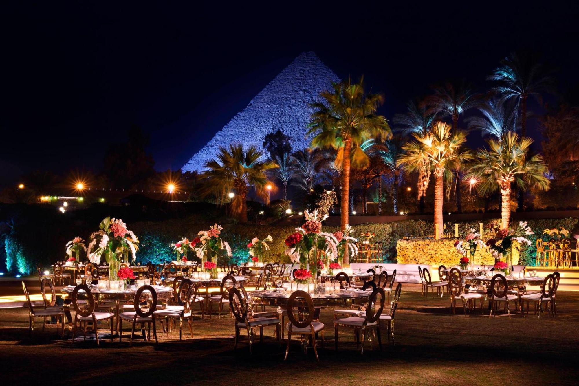 Marriott Mena House, Cairo Hotel Giza Bagian luar foto The Pyramids Sound and Light Show