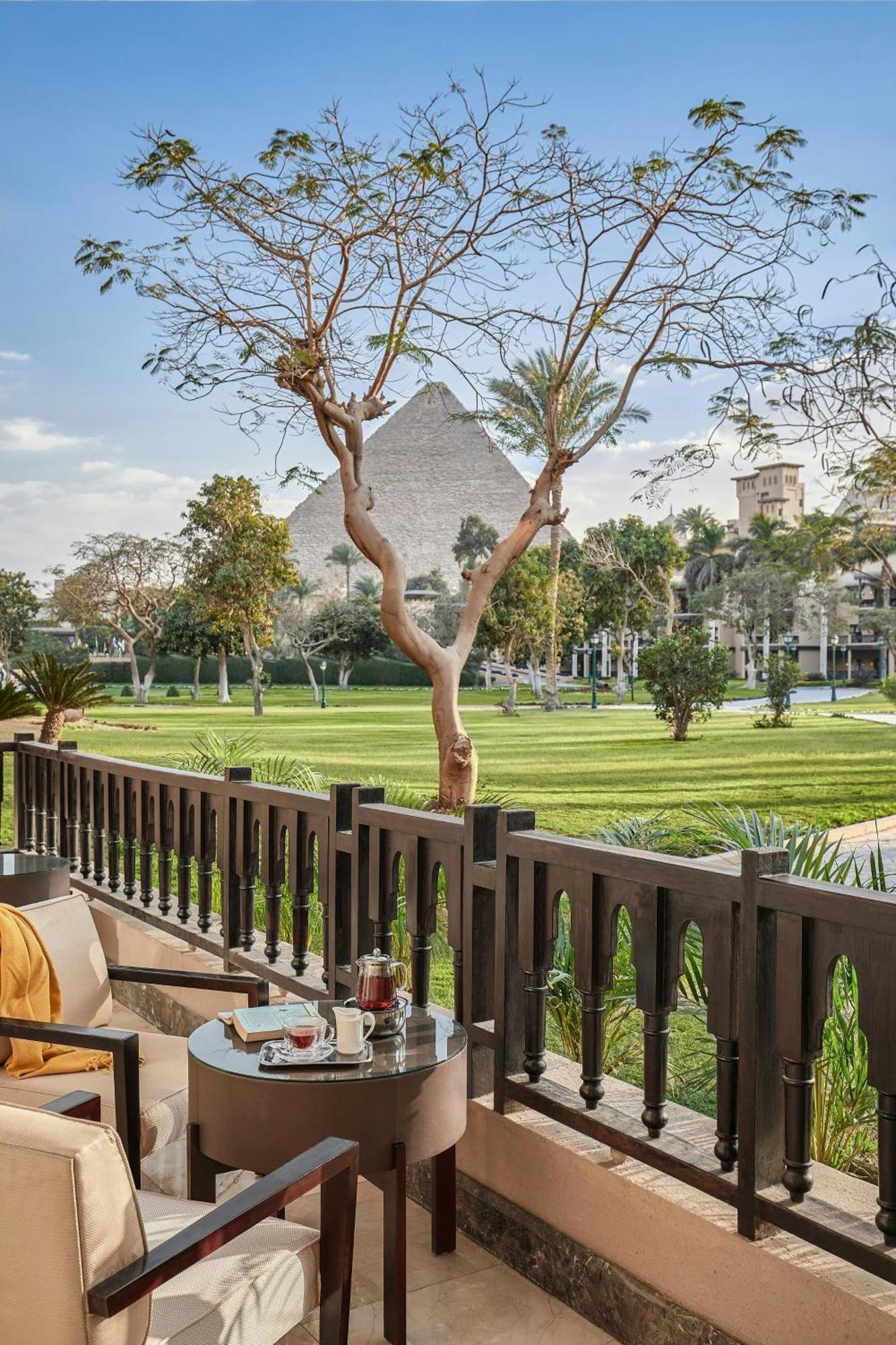 Marriott Mena House, Cairo Hotel Giza Bagian luar foto The Pyramids Marriott Resort